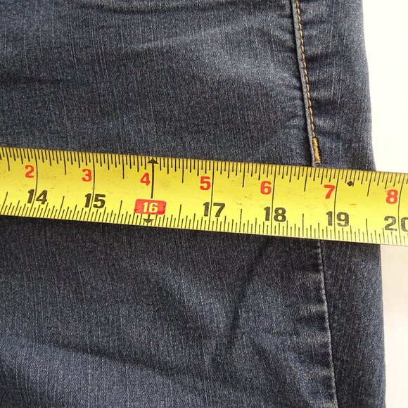 City Streets Blue Bermuda Crop Denim Jean Shorts Juniors Size 13 Cuffed Hem - Picture 7 of 12